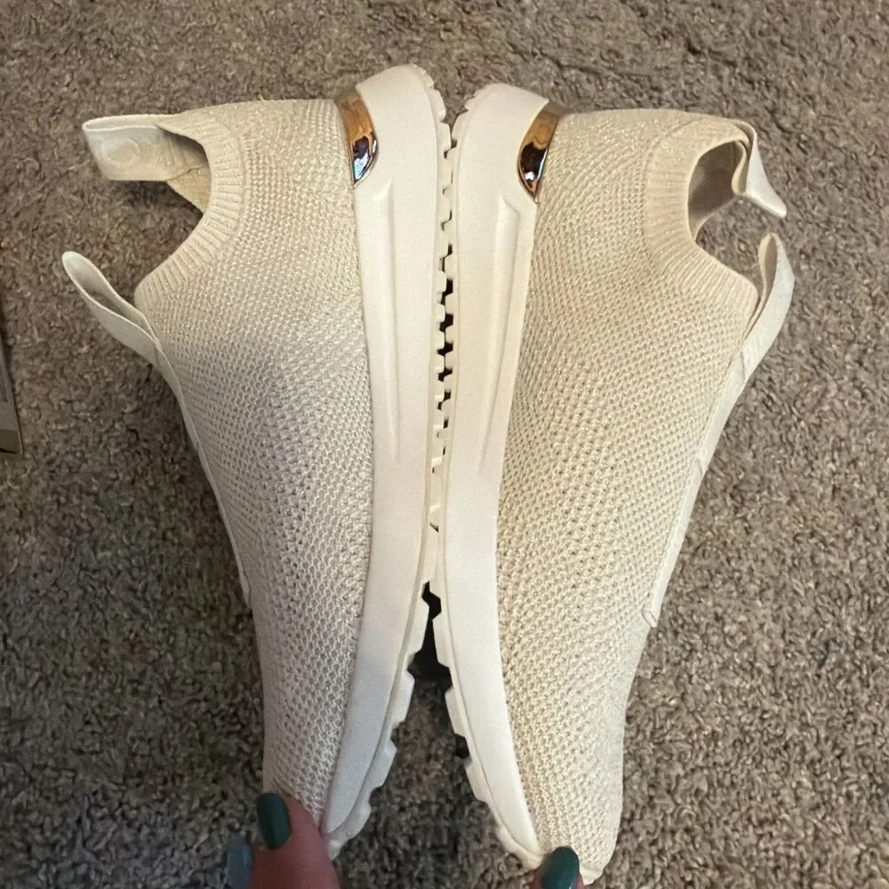 Michael Kors Bodie Slip On Sneakers MET SF Stretch Knit Cream Sz 7 M Gold Accent